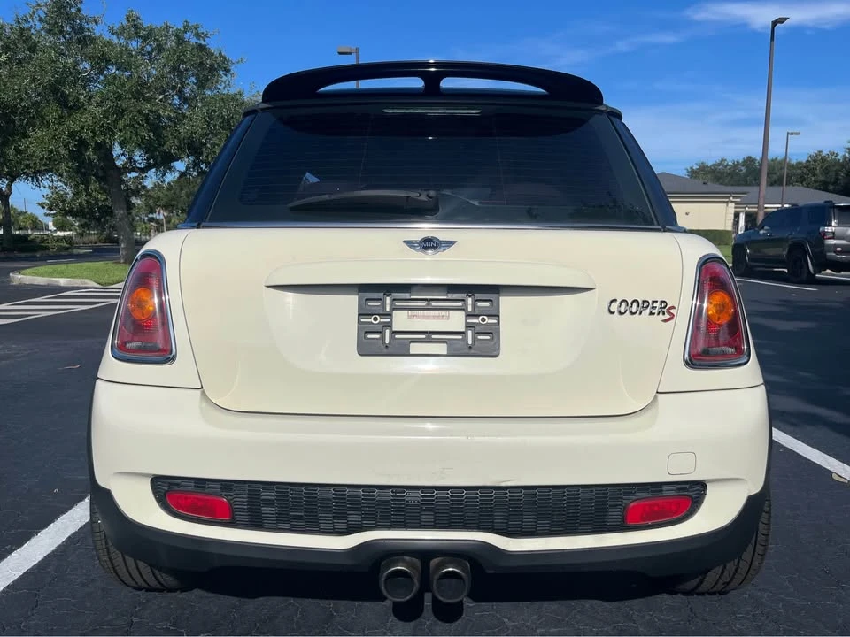2009 Mini Mini 2nd Gen - Image 3 of 10