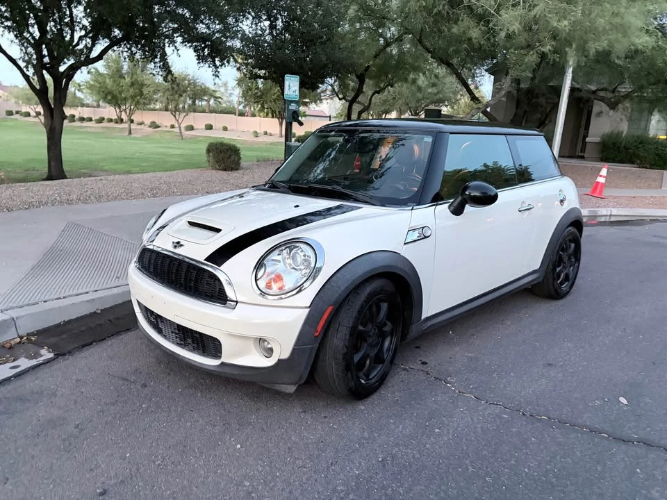 2009 Mini Mini 2nd Gen - Image 5 of 8