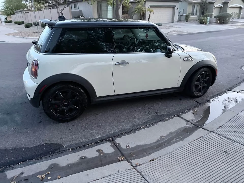 2009 Mini Mini 2nd Gen - Image 4 of 8