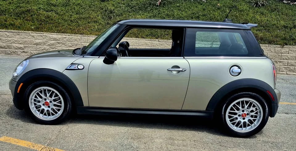 2009 Mini Mini 2nd Gen - Image 5 of 15