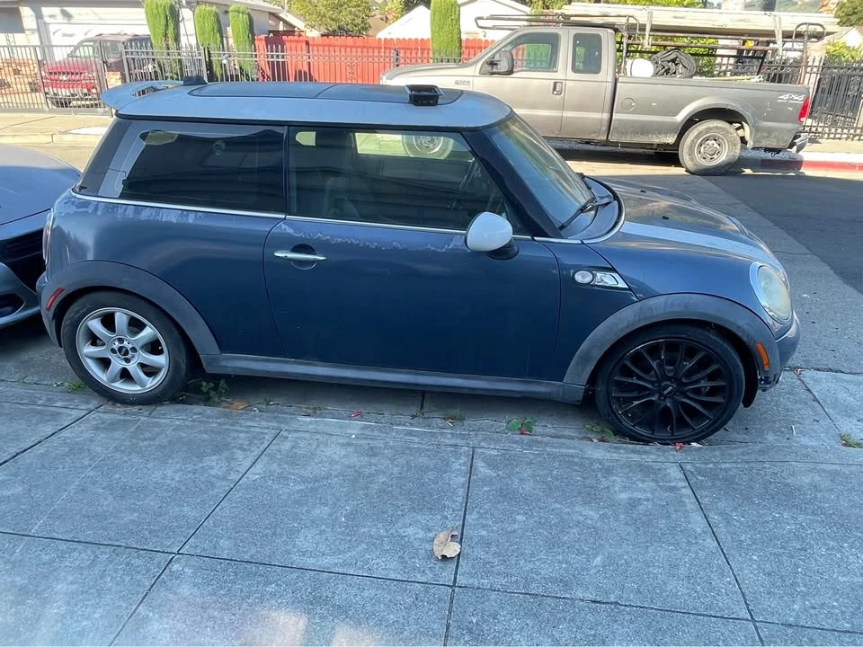 2009 Mini Mini 2nd Gen - Image 3 of 19