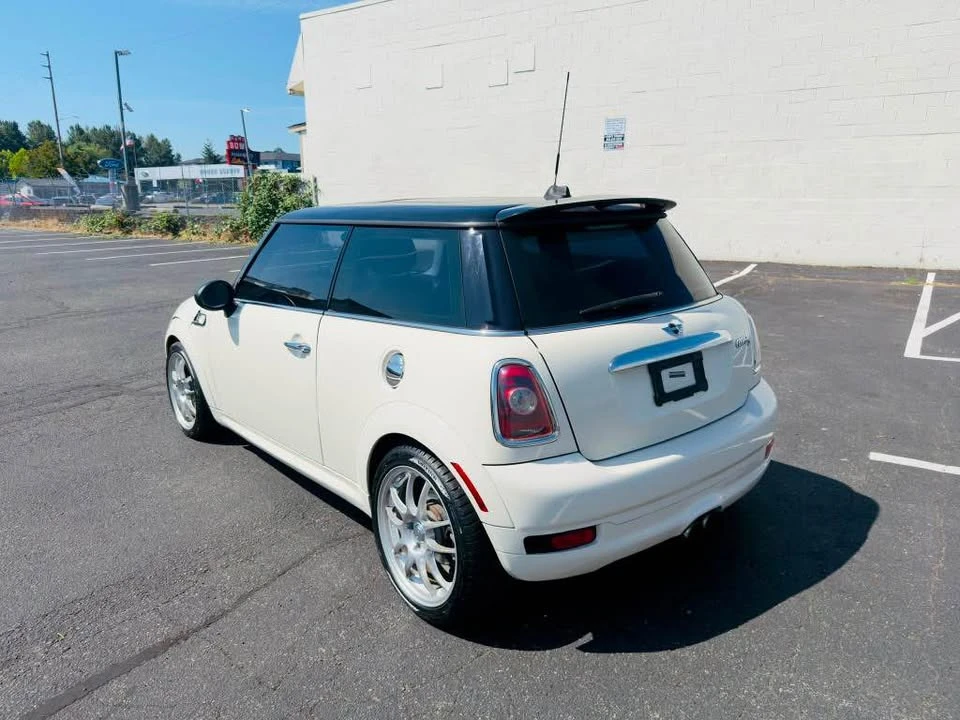 2009 Mini Mini 2nd Gen - Image 3 of 17