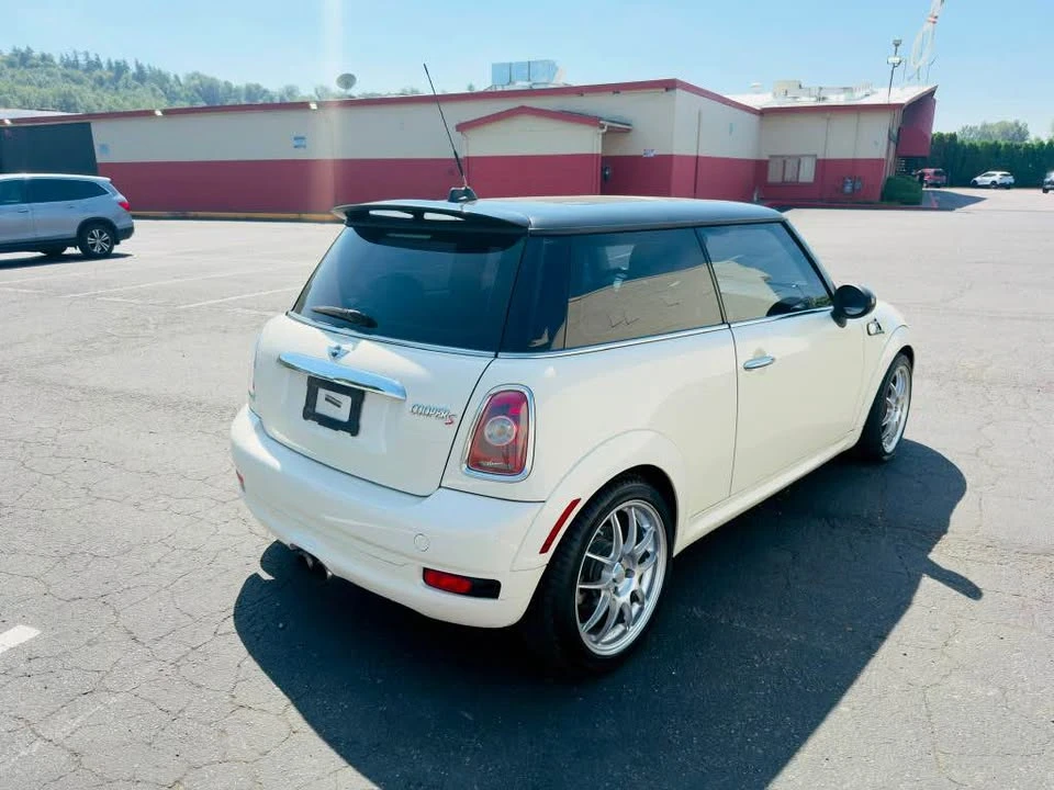 2009 Mini Mini 2nd Gen - Image 5 of 17