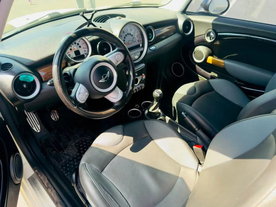 2009 Mini Mini 2nd Gen - Image 9 of 17