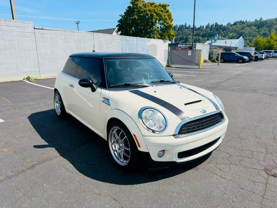 2009 Mini Mini 2nd Gen - Image 7 of 17