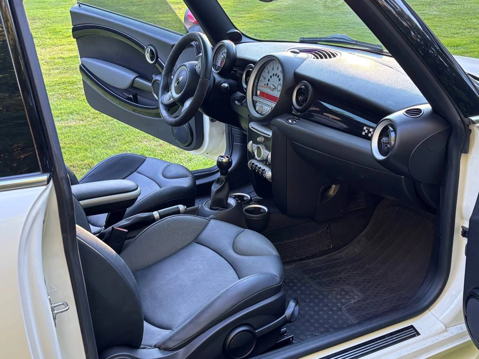 2009 Mini Mini John Cooper Works 2nd Gen - Image 4 of 6