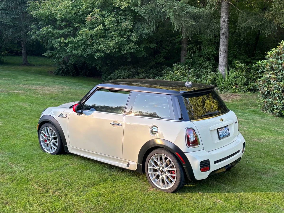 2009 Mini Mini John Cooper Works 2nd Gen - Image 2 of 6