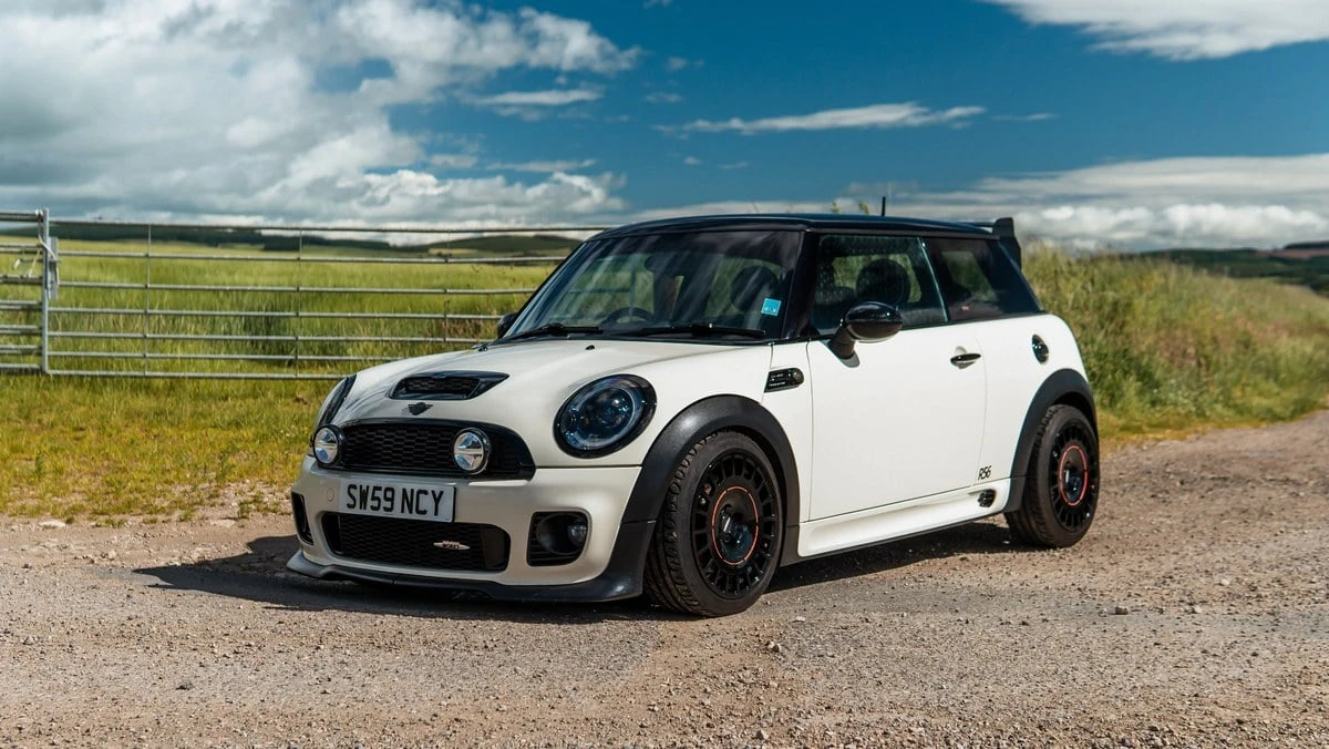 2009 Mini Mini John Cooper Works 2nd Gen - Image 3 of 31