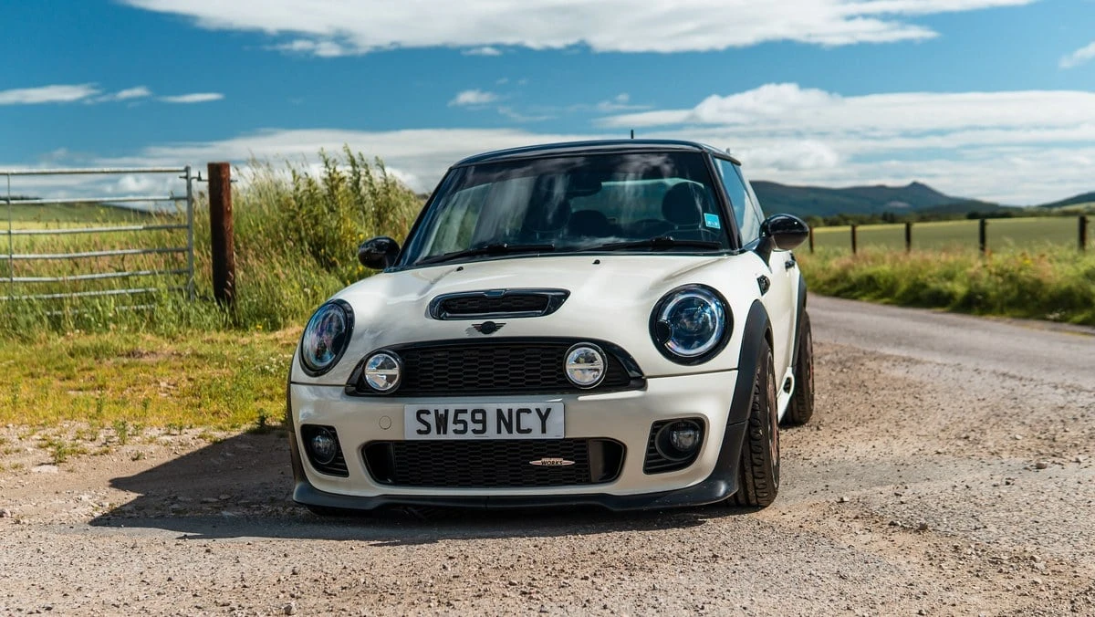 2009 Mini Mini John Cooper Works 2nd Gen - Image 9 of 31
