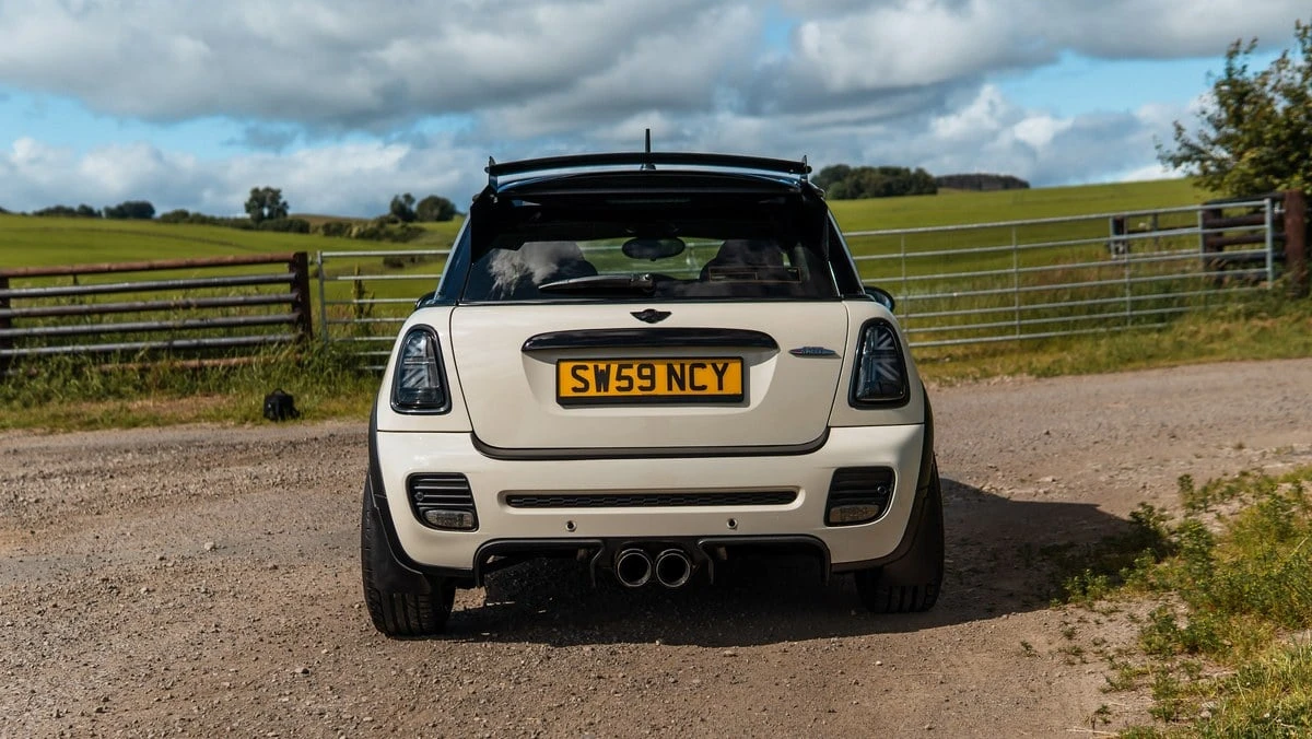 2009 Mini Mini John Cooper Works 2nd Gen - Image 11 of 31