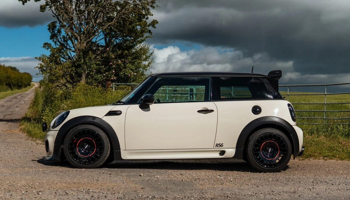 2009 Mini Mini John Cooper Works 2nd Gen - Image 14 of 31