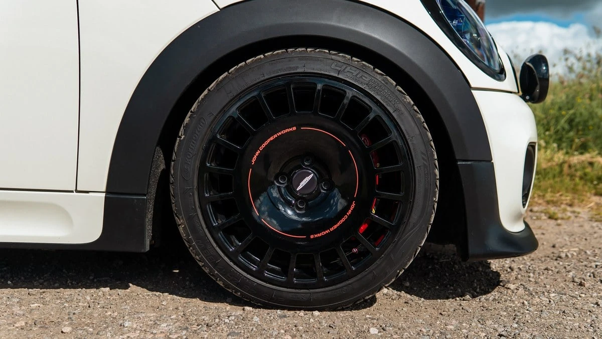 2009 Mini Mini John Cooper Works 2nd Gen - Image 26 of 31