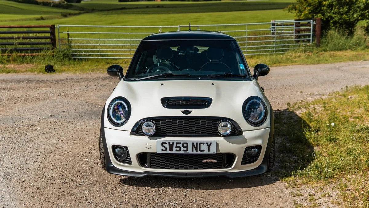 2009 Mini Mini John Cooper Works 2nd Gen - Image 15 of 31