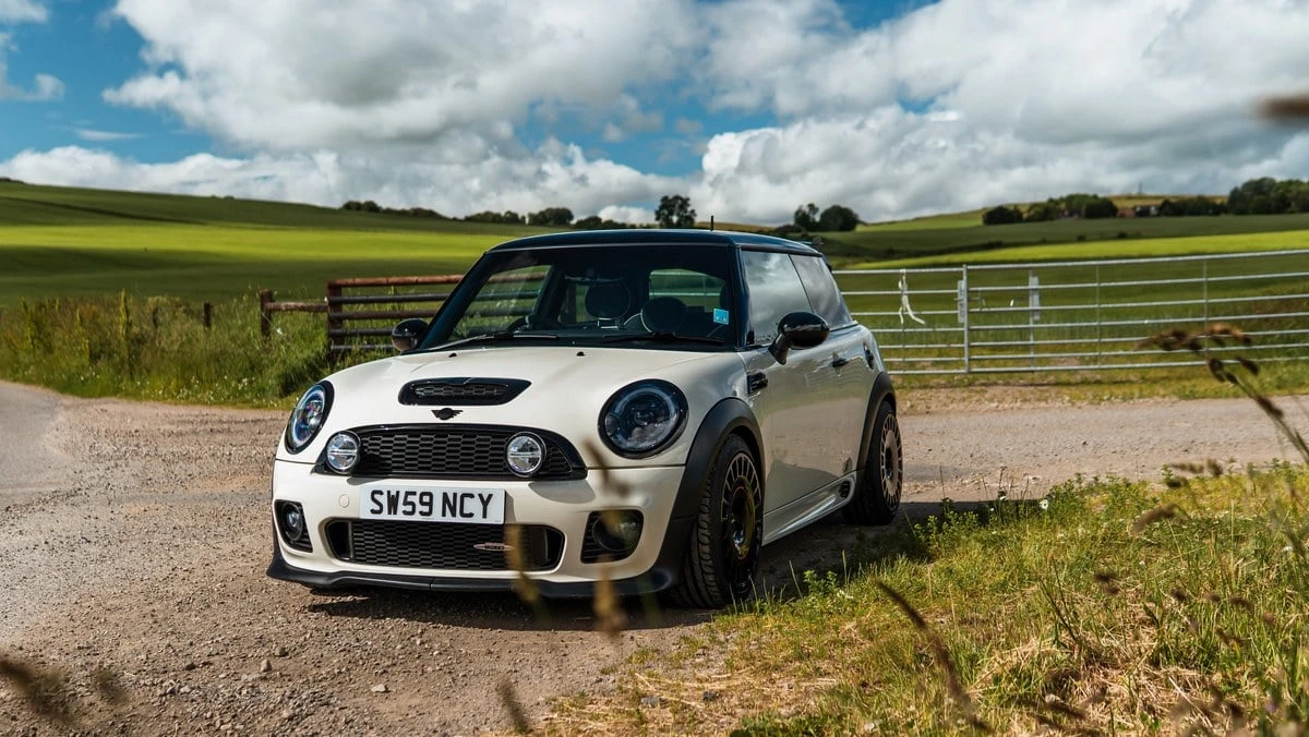 2009 Mini Mini John Cooper Works 2nd Gen - Image 17 of 31