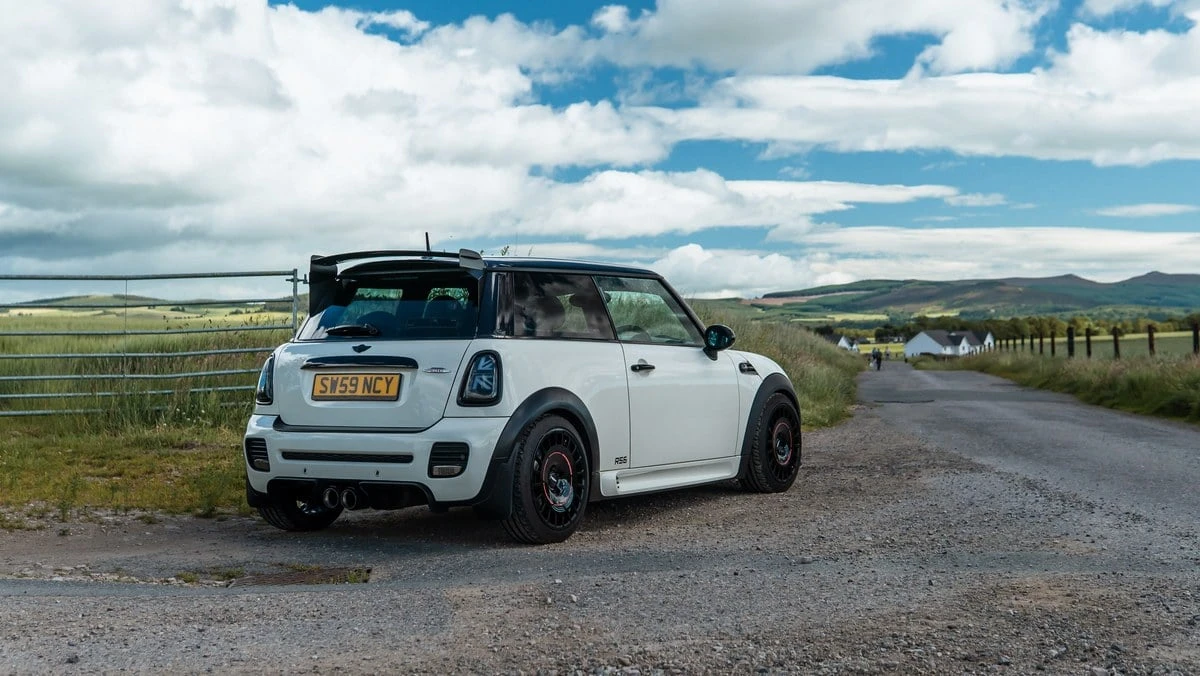 2009 Mini Mini John Cooper Works 2nd Gen - Image 22 of 31