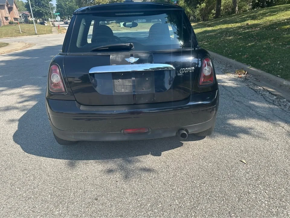 2009 Mini Mini 2nd Gen - Image 2 of 3
