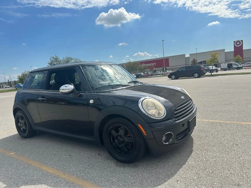 2009 Mini Mini 2nd Gen - Image 2 of 6