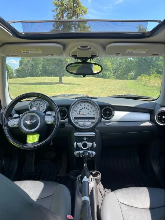 2009 Mini Mini 2nd Gen - Image 12 of 14