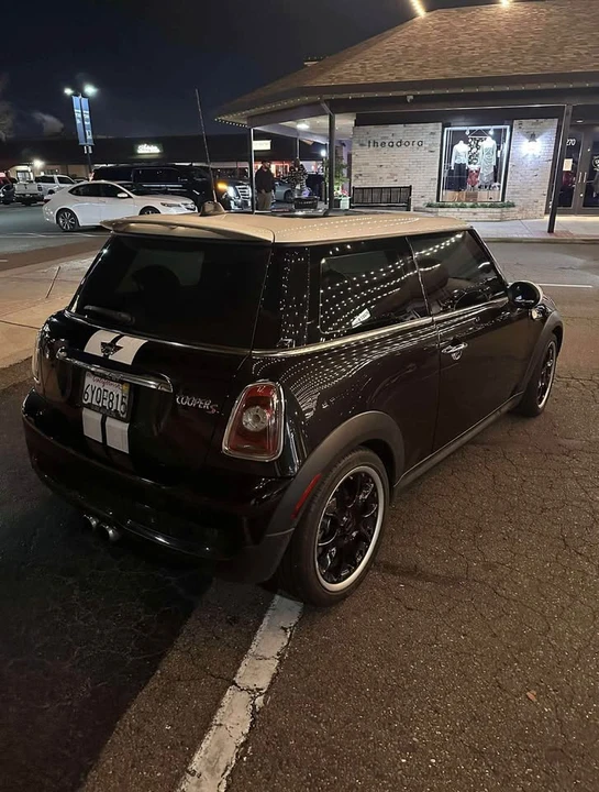 2009 Mini Mini 2nd Gen - Image 4 of 8