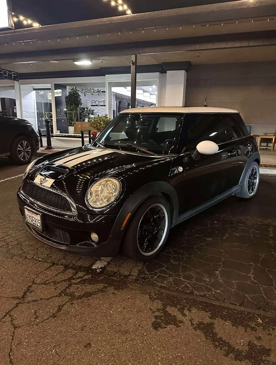 2009 Mini Mini 2nd Gen - Image 3 of 8