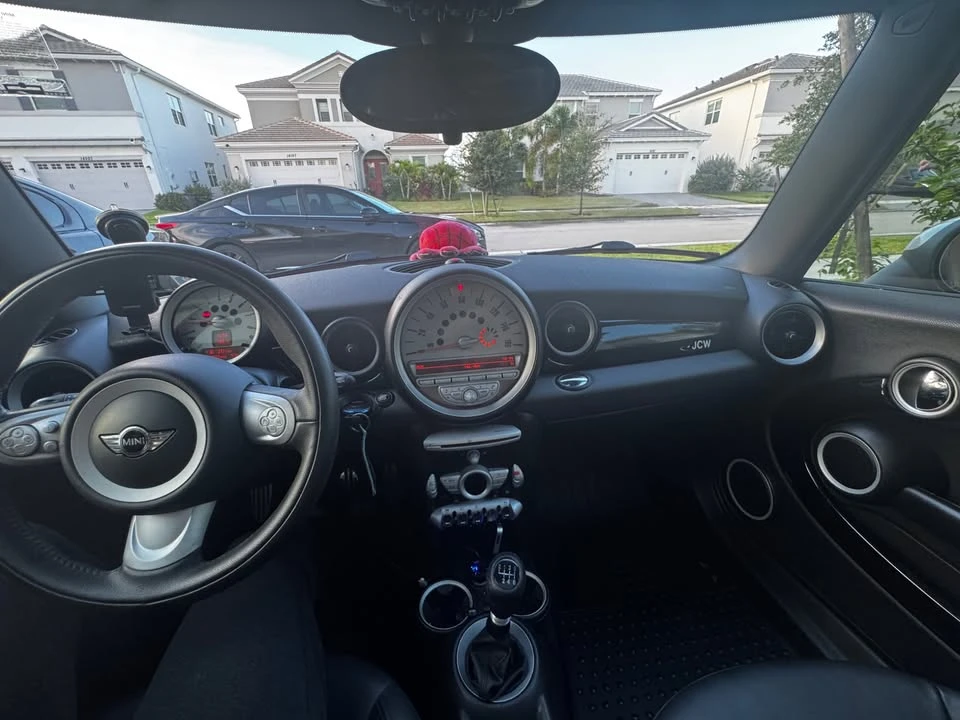 2009 Mini Mini John Cooper Works 2nd Gen - Image 10 of 14