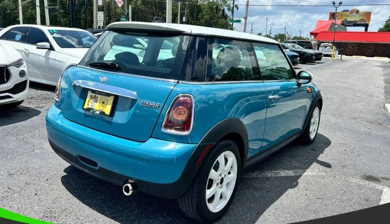 2009 Mini Mini 2nd Gen - Image 4 of 12