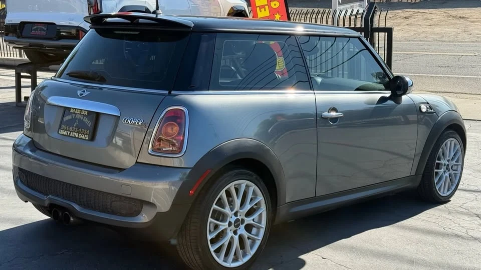 2009 Mini Mini 2nd Gen - Image 3 of 18