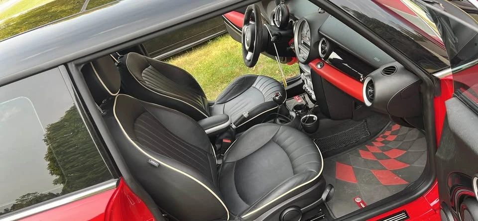 2009 Mini Mini John Cooper Works 2nd Gen - Image 2 of 3