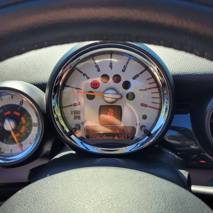 2009 Mini Mini John Cooper Works 2nd Gen - Image 10 of 17