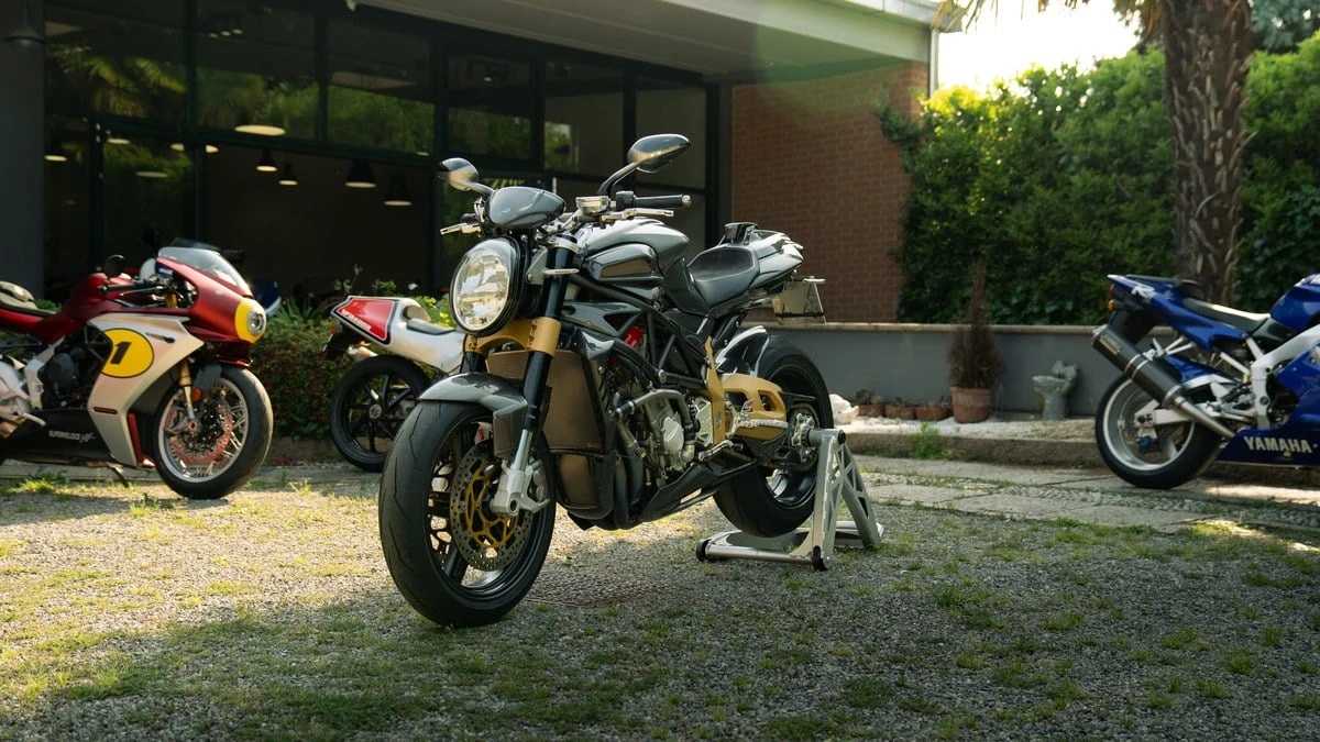 2001 MV Agusta Brutale - Image 9 of 30