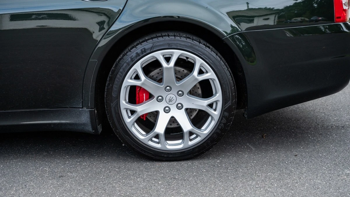 2009 Maserati Quattroporte 5th Gen - Image 12 of 30