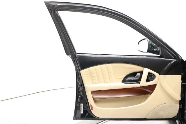 2009 Maserati Quattroporte 5th Gen - Image 9 of 31