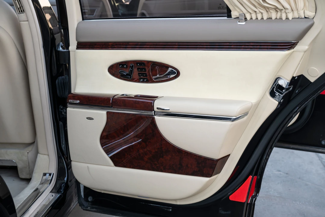 2009 Maybach 57 - Image 29 of 31
