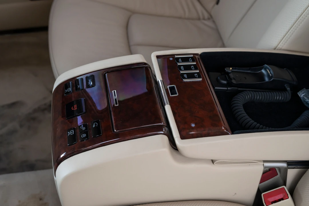2009 Maybach 57 - Image 16 of 31