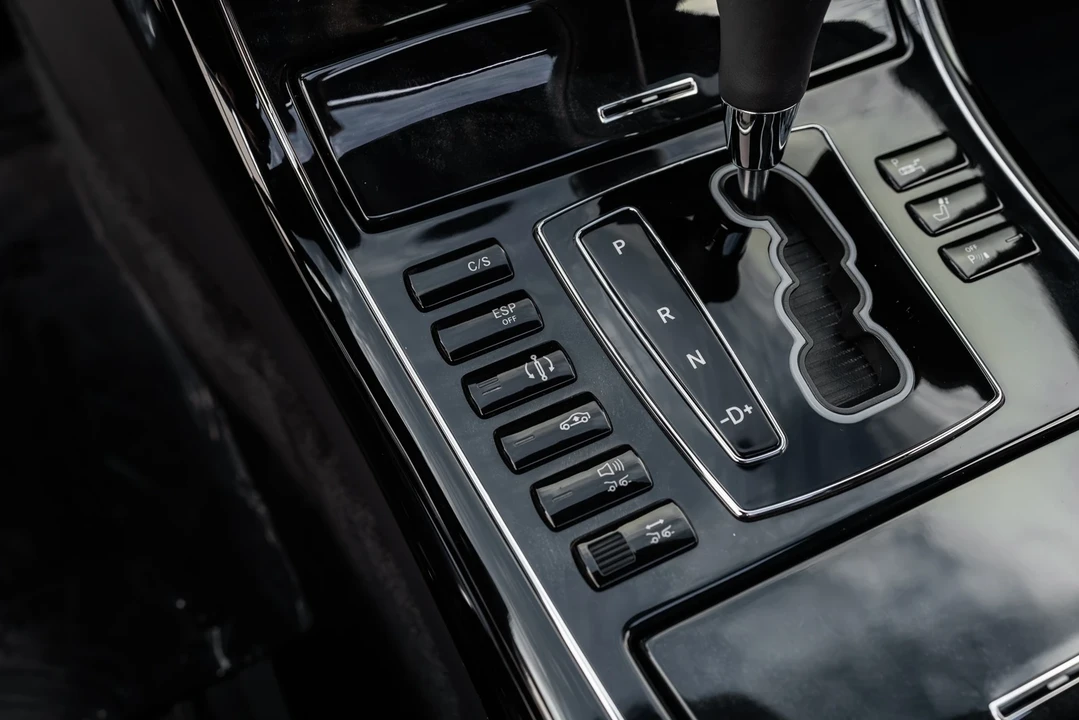 2009 Maybach 57 - Image 19 of 21