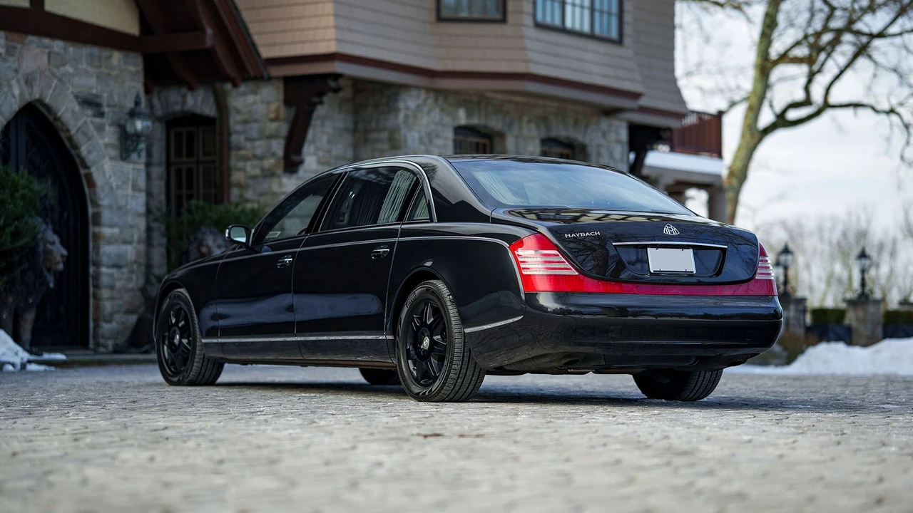 2009 Maybach 62 - Image 2 of 31