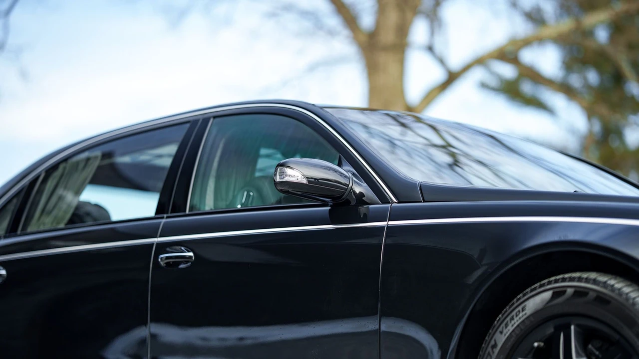 2009 Maybach 62 - Image 30 of 31