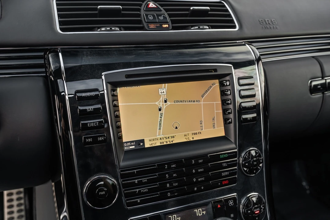 2009 Maybach - Image 15 of 21