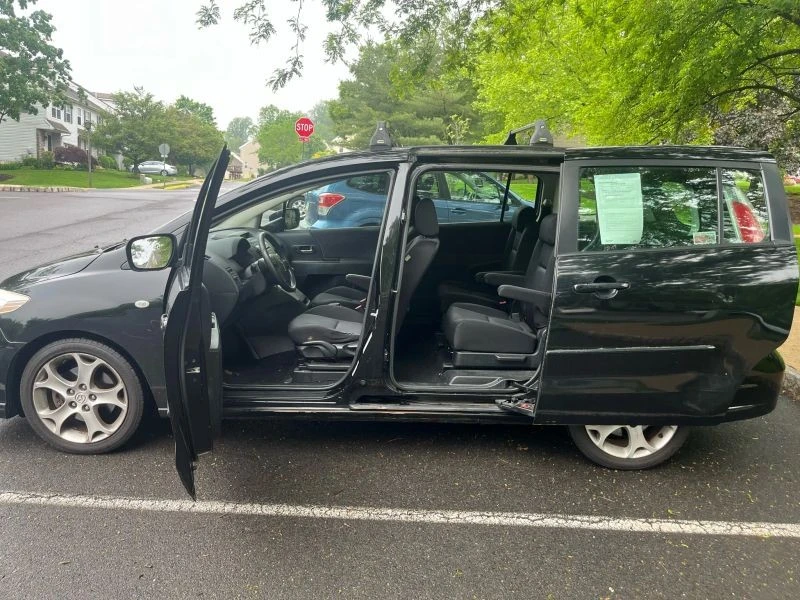2009 Mazda Mazda 5 - Image 3 of 12