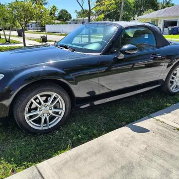 2009 Mazda MX-5 Miata RF Grand Touring Convertible 2D