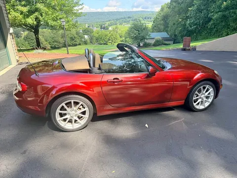 2009 Mazda MX-5 Miata RF Grand Touring Convertible