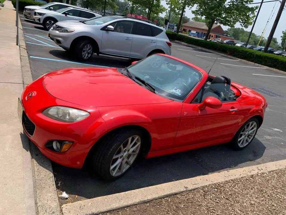 2009 Mazda NC MX-5 Miata - Image 4 of 10
