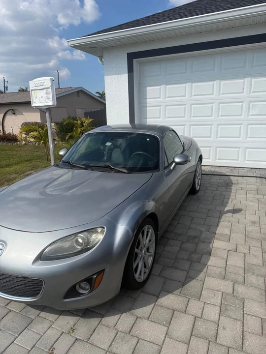 2009 Mazda NC MX-5 Miata - Image 2 of 8