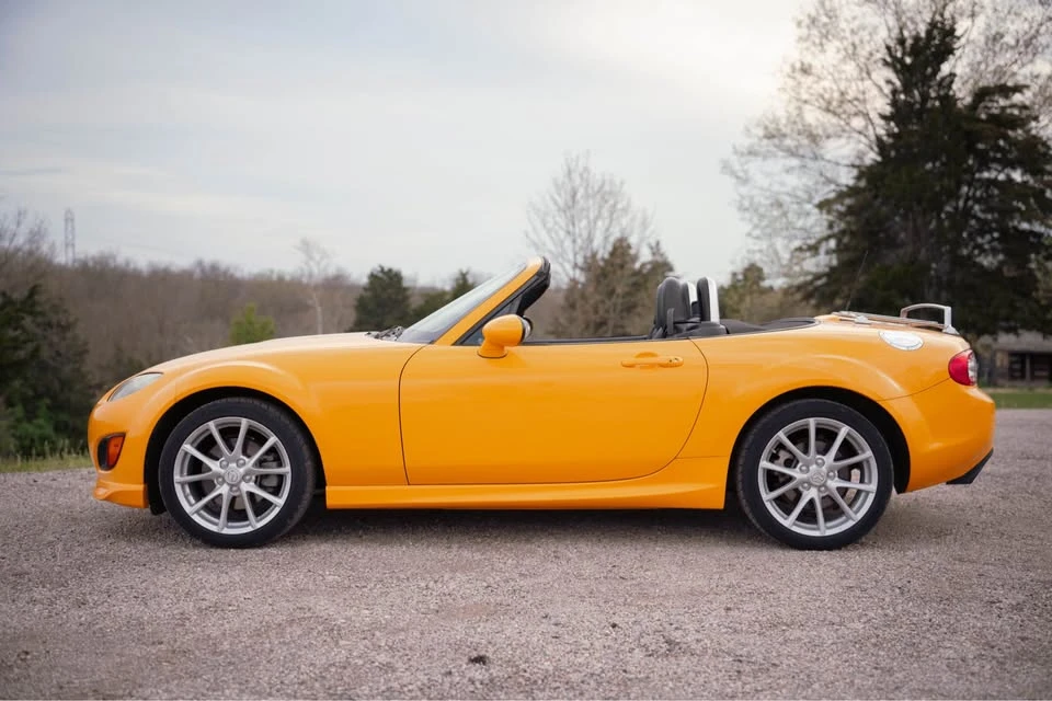 2009 Mazda NC MX-5 Miata - Image 13 of 21