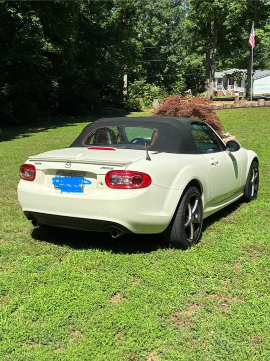 2009 Mazda NC MX-5 Miata - Image 2 of 10