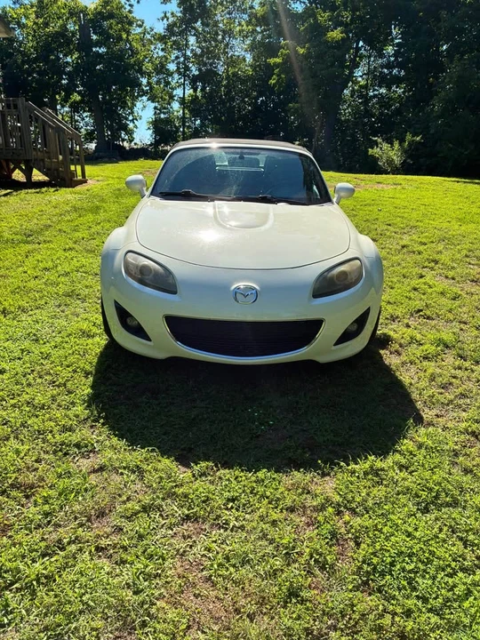 2009 Mazda NC MX-5 Miata - Image 5 of 10