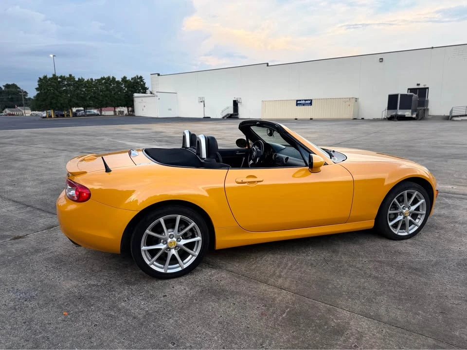 2009 Mazda NC MX-5 Miata - Image 4 of 16