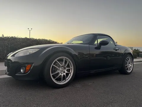 2009 Mazda MX-5 Grand Touring Hard Top Convertible 2D