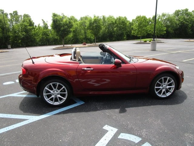 2009 Mazda NC MX-5 Miata - Image 4 of 20