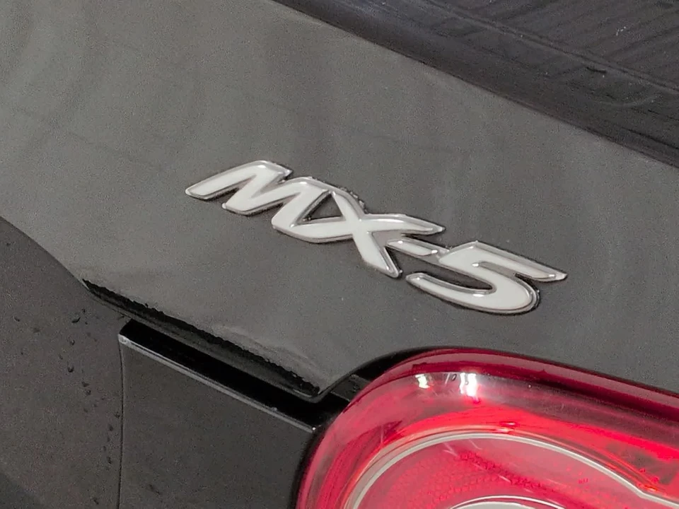 2009 Mazda NC MX-5 Miata - Image 14 of 31